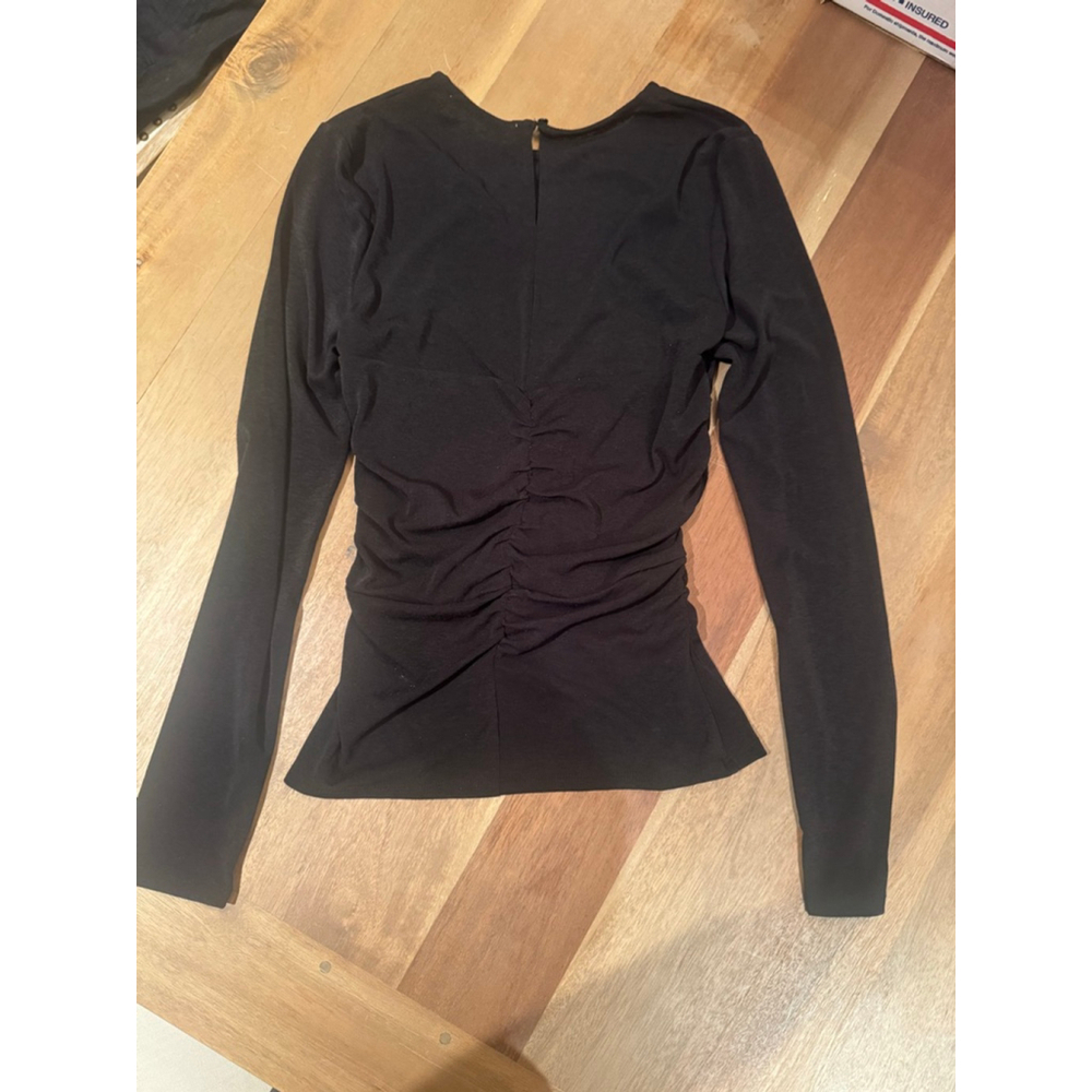 ASTR THE LABEL Black Long Sleeve Ruched Tee - Medium - Picture 9 of 9